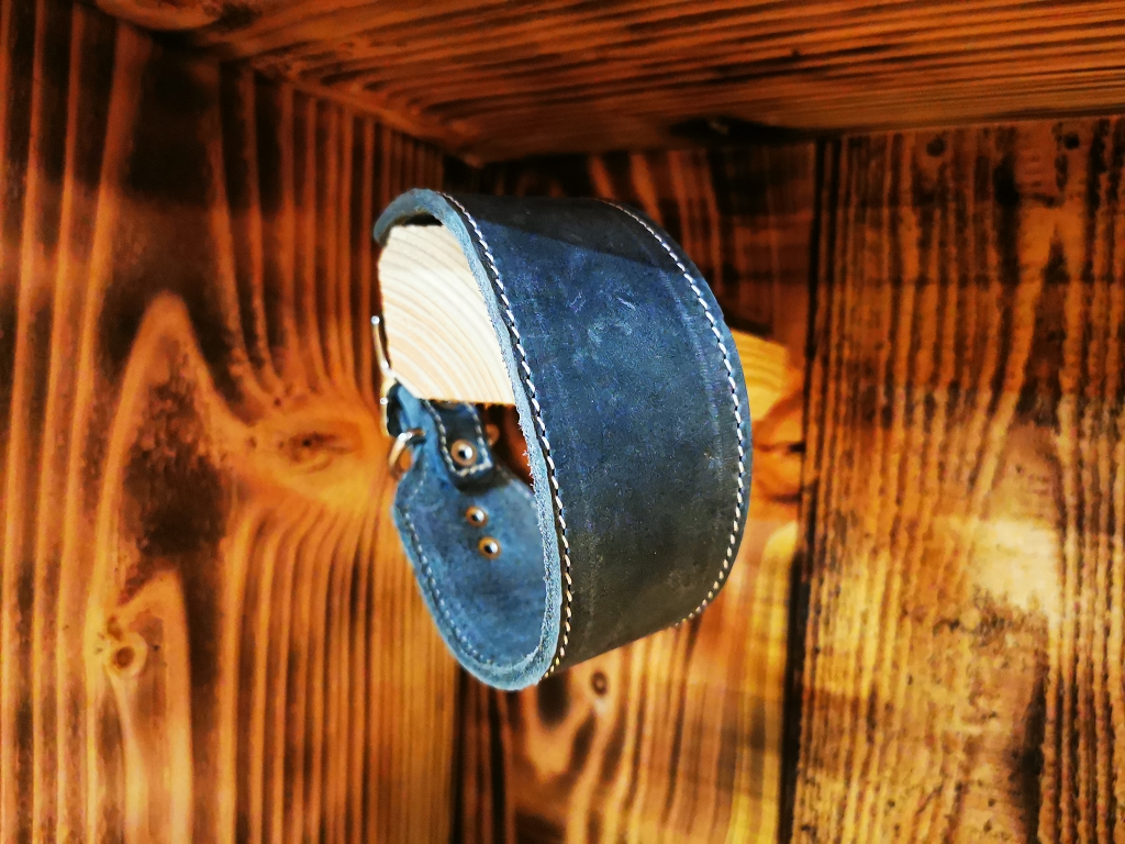 Leder Halsband handgefertigt verjüngt von Jagdeinrichtung 24